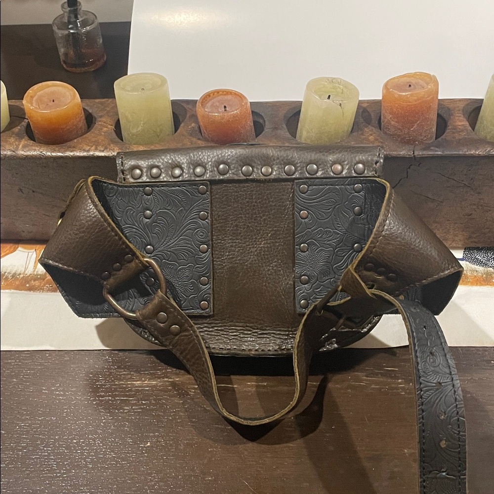 🌟🌟HOST PICK🌟🌟Absolutely Stunning Leather Handmade Belt Bag - Picture 5 of 12